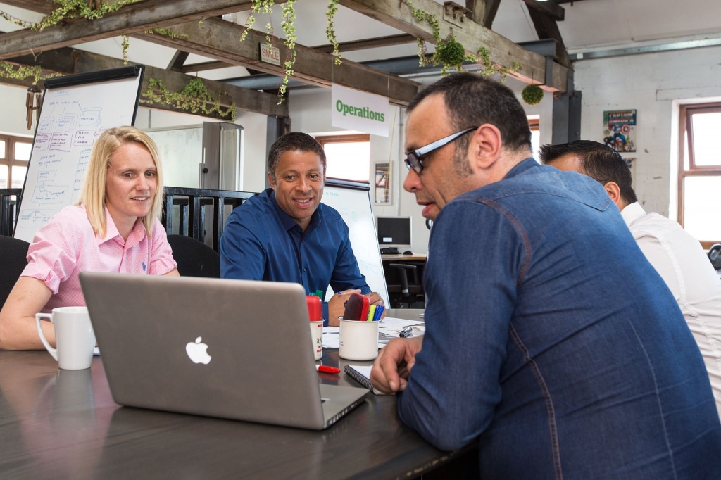 Le coworking : entre télétravail et bureau en entreprise